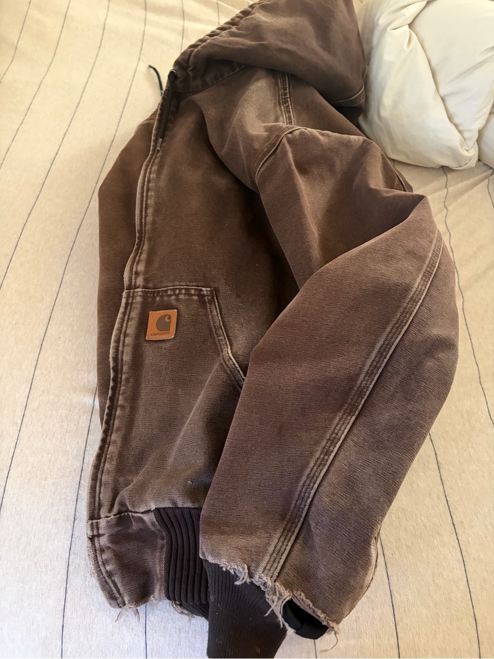Men’s carhart jacket size medium (worn)